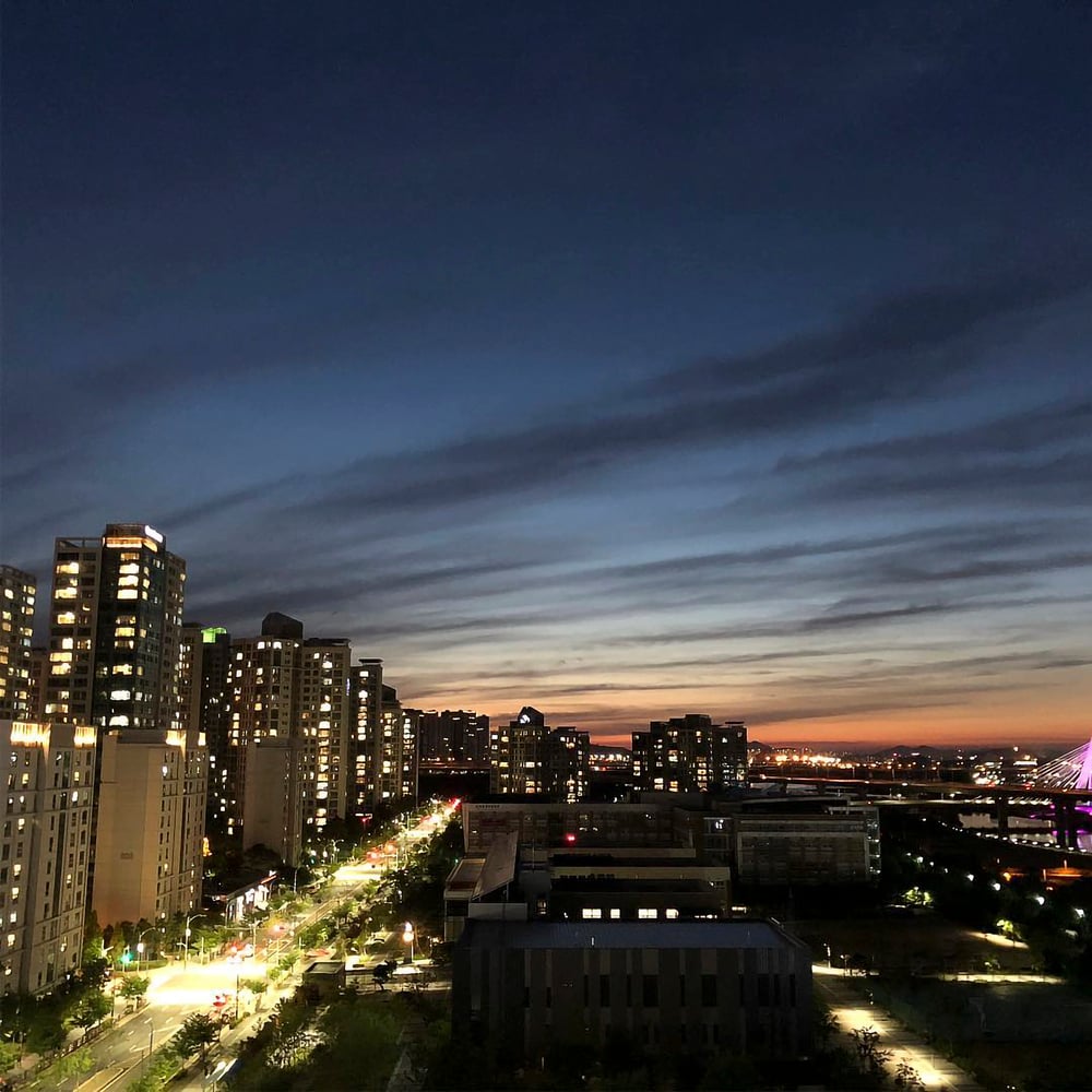 city_skyline_at_night_time_used_for_Corporate_branding